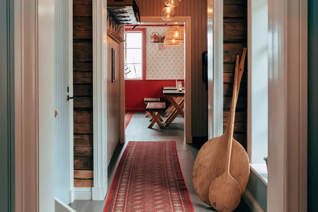 En bild inne i våffelstugan