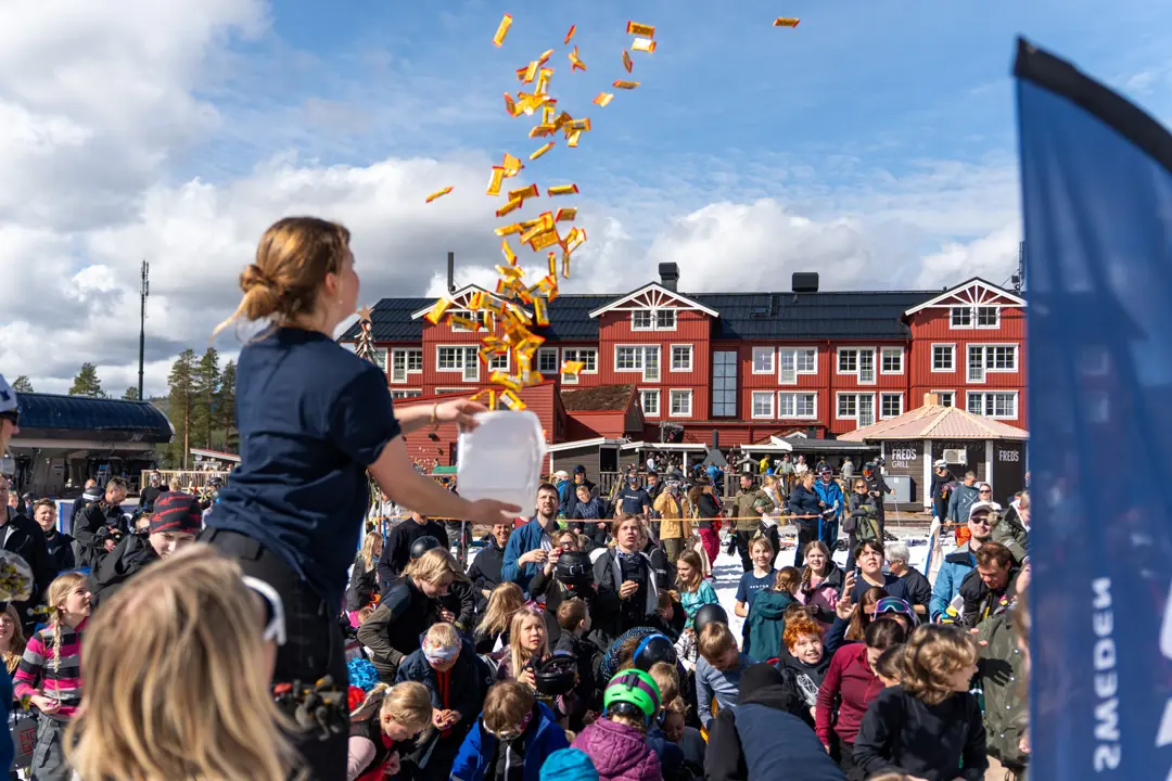 Candy rain after the competition Chinese Easter Downhill