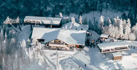 Skiers make their first turns at the alpine premiere